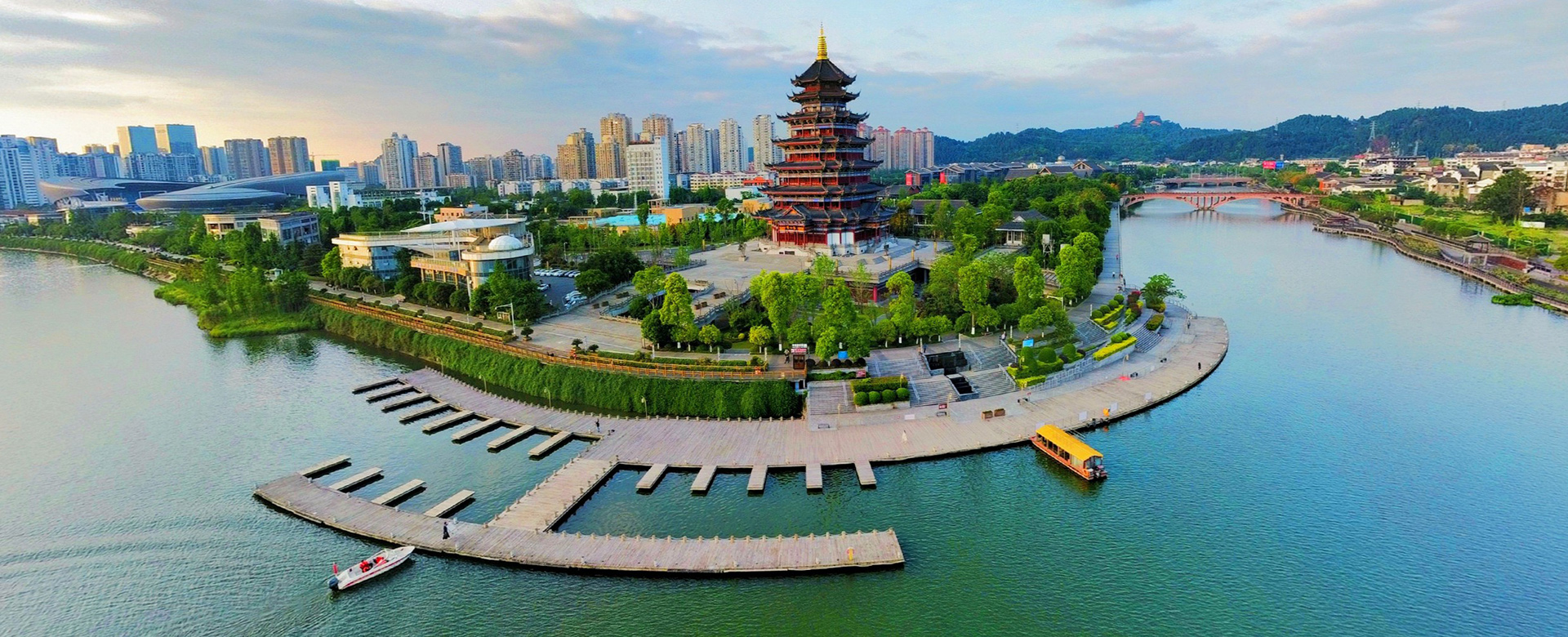 興企愛(ài)崗、志美行厲、建功立業(yè)